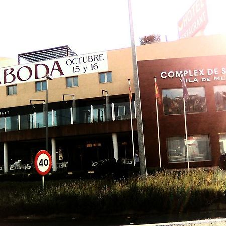Hotel Vila De Muro ムーロ・デ・アルコイ エクステリア 写真