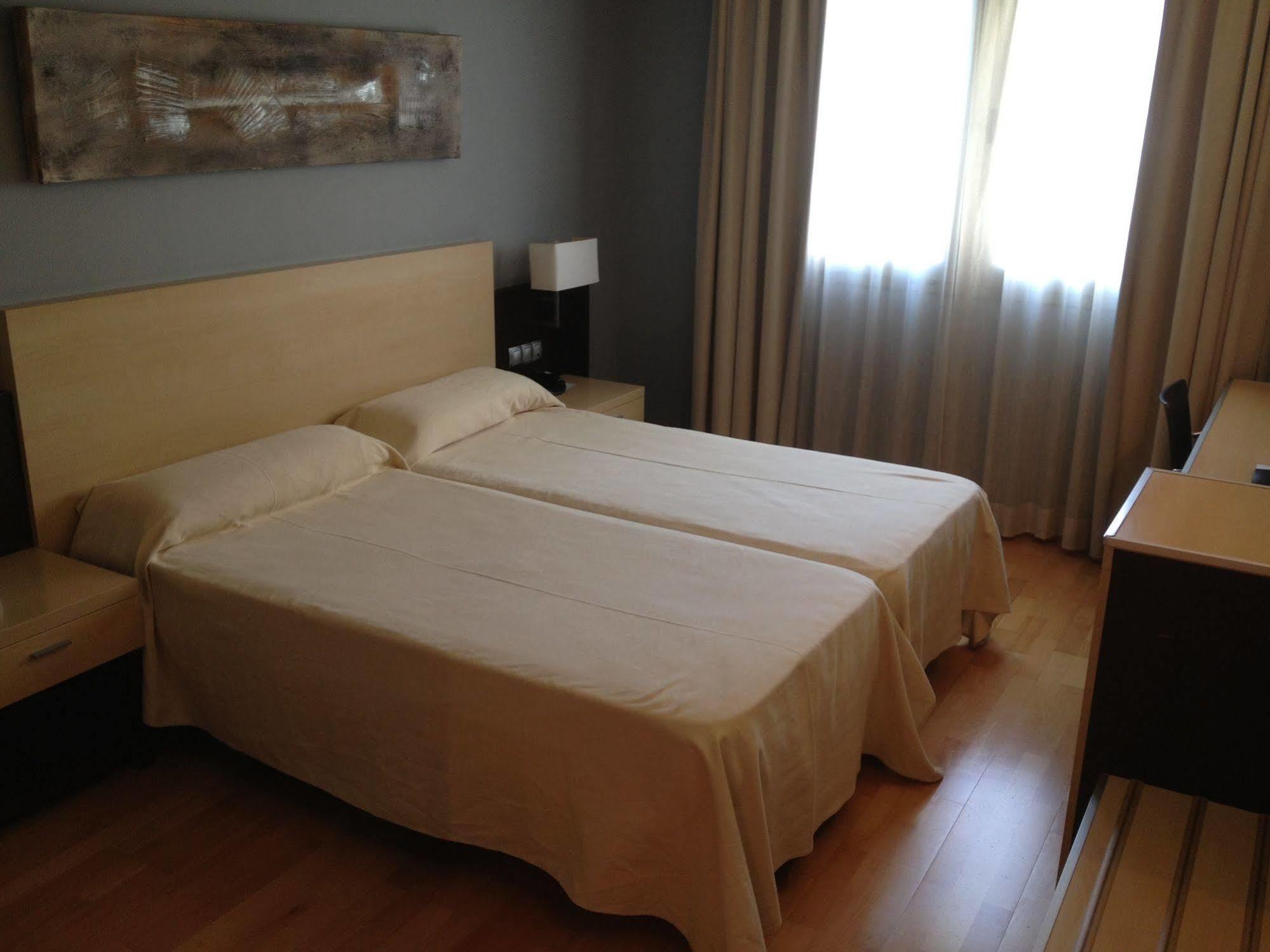 Hotel Vila De Muro ムーロ・デ・アルコイ エクステリア 写真